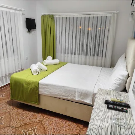 Hotel Remsey Hotel *